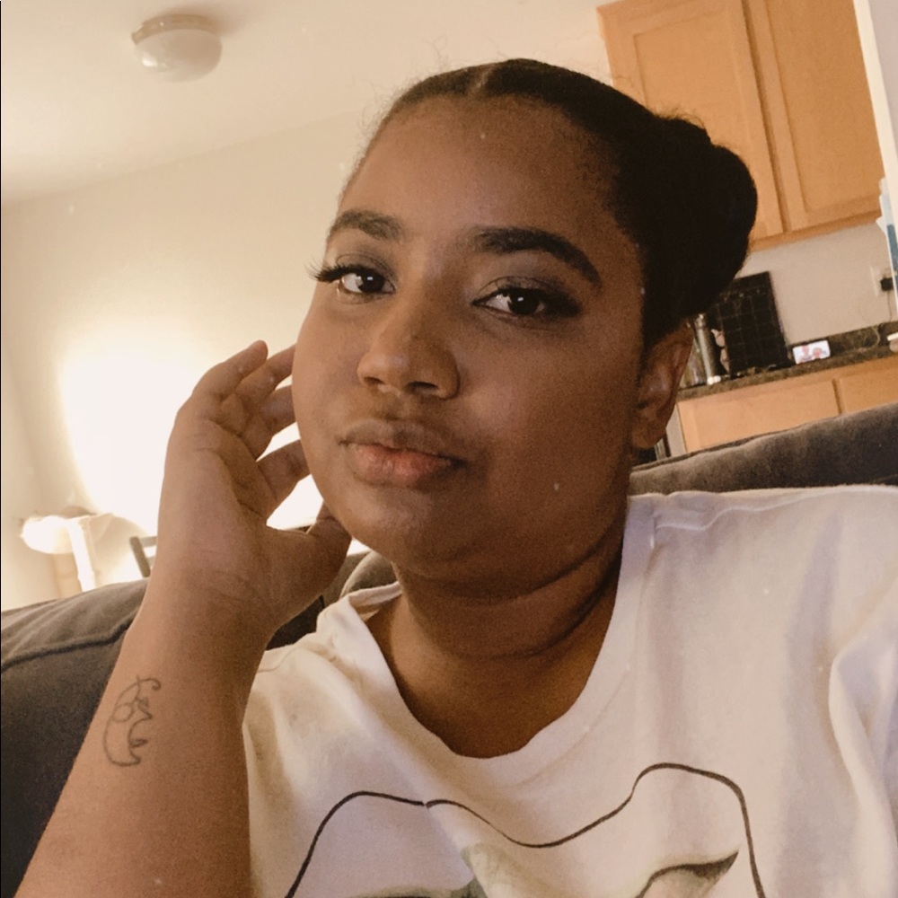 Meet your Posher, Lanae